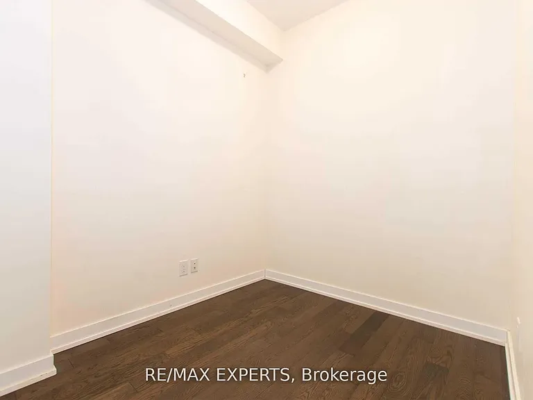 510 Curran Pl #1002 — Photo 12