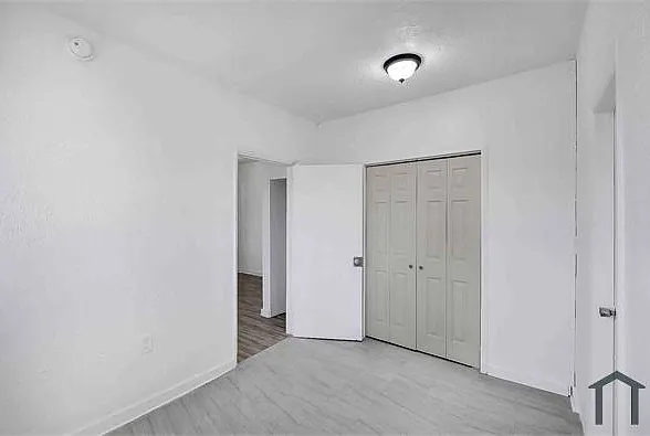 544 NW 23rd Ct — Photo 11