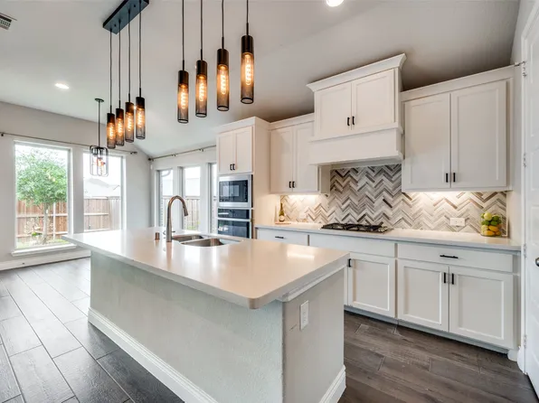 9600 Blue Stem Ln, Little Elm, TX 75068