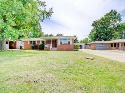 411 W 13th St, Claremore, OK, 74017