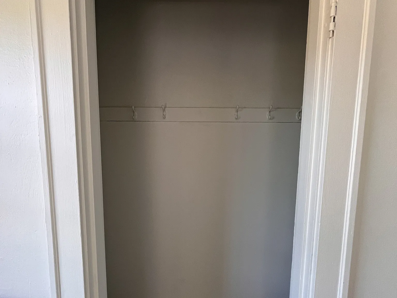 8 bed, $620 — Photo 3