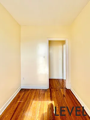 Rented by Level Group | media 72