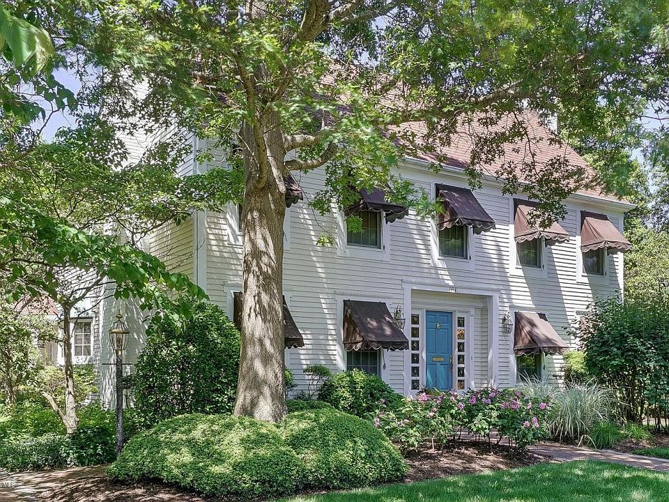 1st image of 215 Boston Blvd