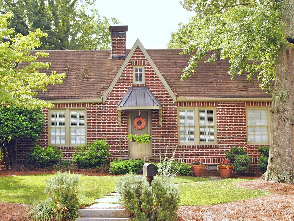 1st image of 626 Northside Dr