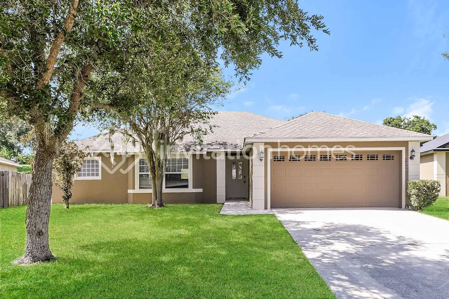 135 Compass Rose Dr Groveland, FL 34736 — Photo 1