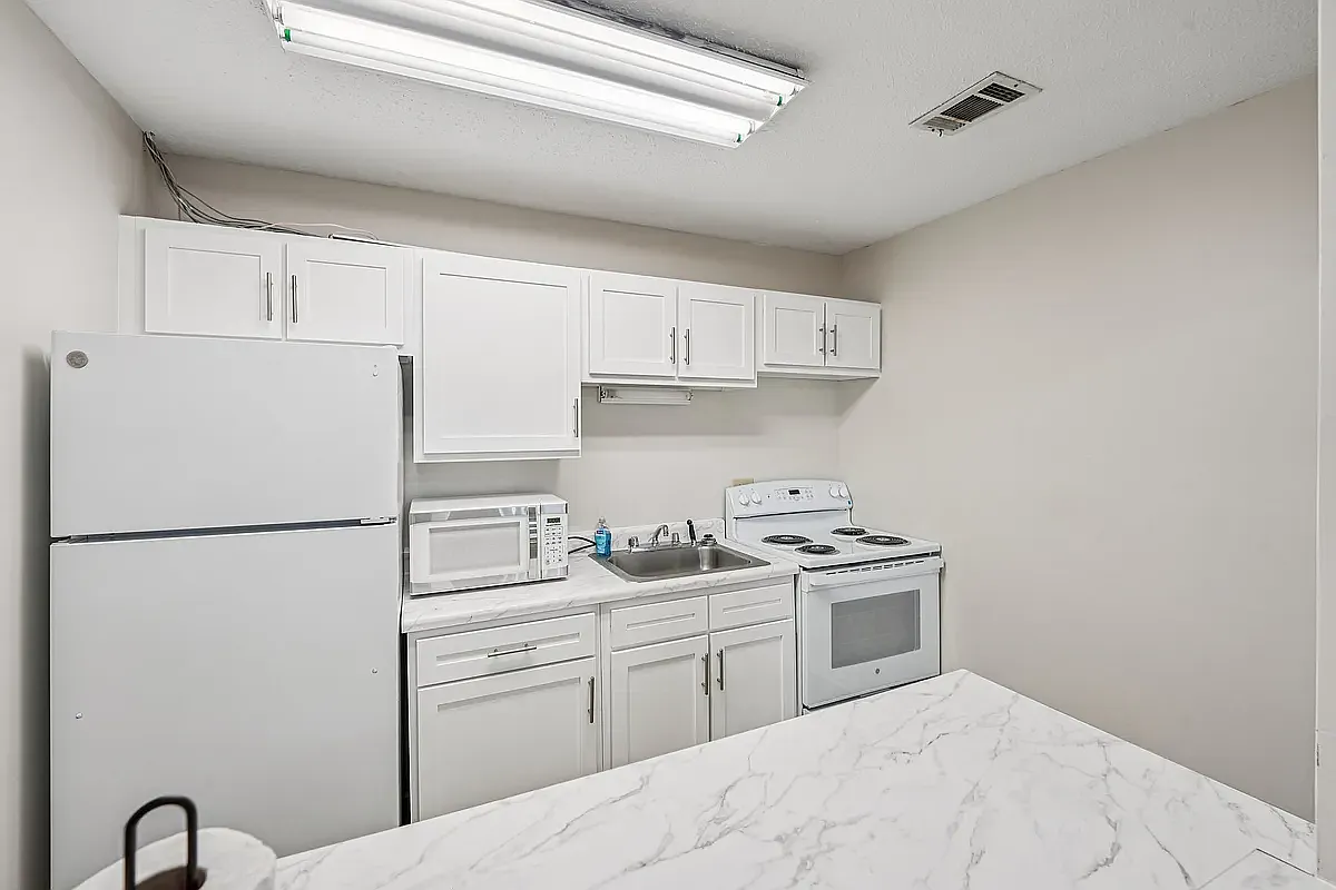 Hampton Townhomes — Photo 4