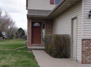 403 E Elm Dr, Little Chute, WI 54140