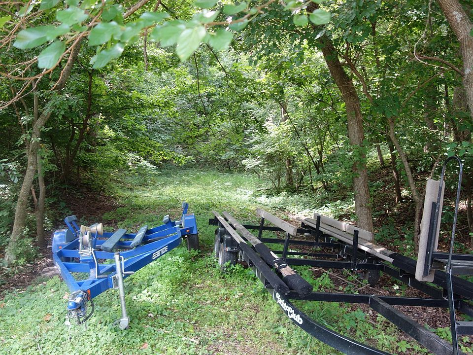 2nd image of 3054 E Lakeshore Dr