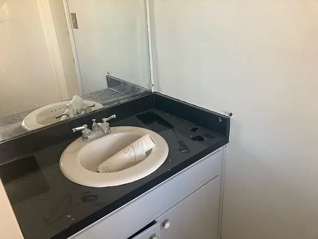 3 bed, 1148 sqft, $1,750 — Photo 3