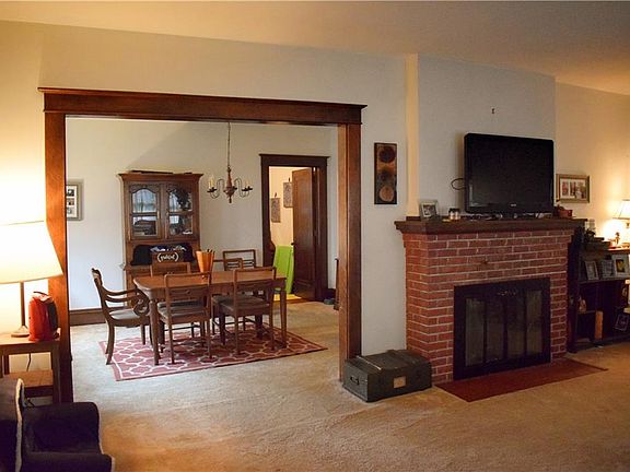 5th image of 106 Sturges St