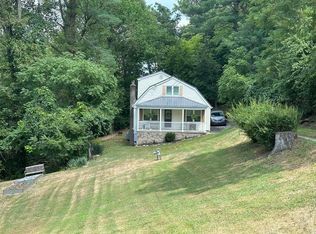 1460 Spring Valley Cir, Huntington, WV 25704