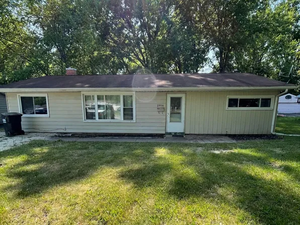 2914 Bainbridge St, Youngstown, OH 44511