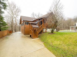 21 Old Town Rd, Beacon, NY 12508