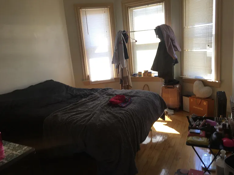 241 Ohio Ave #2 — Photo 10