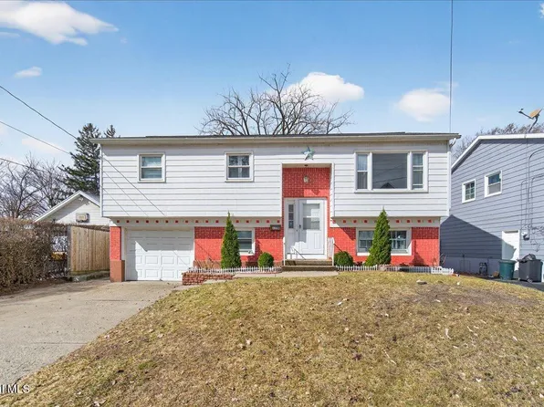 1750 Hamburg Street, Schenectady, NY 12304