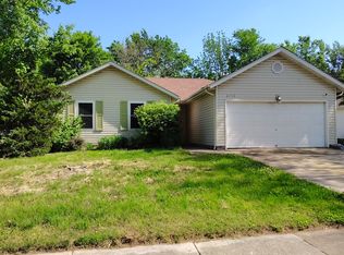2759 W Cherokee St, Springfield, MO 65807