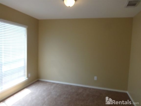2nd image of 1118 Andover Dr