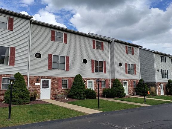 3rd image of 103 Thistle Dr