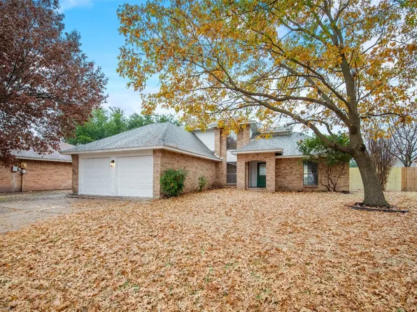 4217 Whitman Ln, Grand Prairie, TX 75052