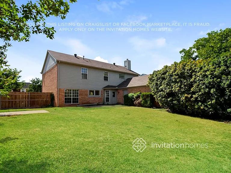 2051 Vista Dr — Photo 17