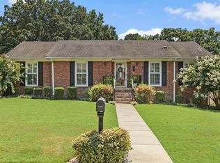 106 Deer Trail Ln, Florence, AL 35633