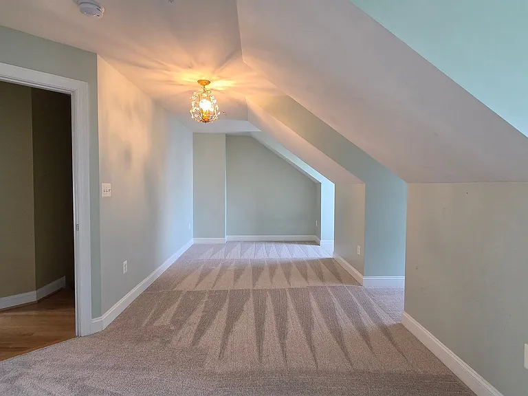 3547 Goddard Way — Photo 32