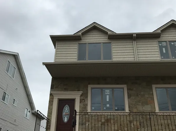 89B Glover St, Staten Island, NY 10308