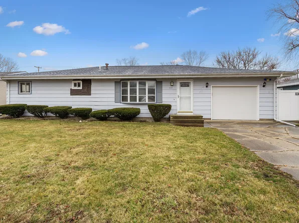 468 E Lincoln St, Seneca, IL 61360