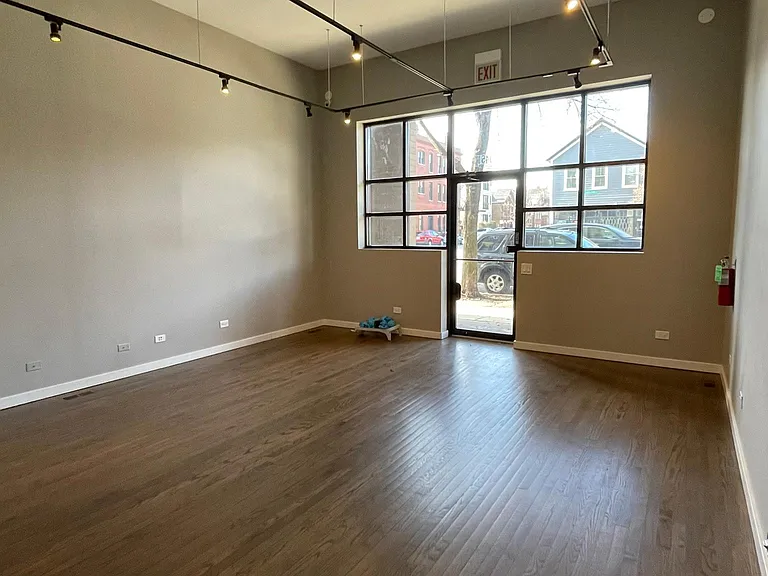 1451 N Ashland Ave #SF — Photo 2
