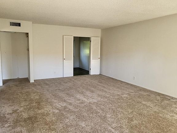 3rd image of 840 E Mendocino St APT B4
