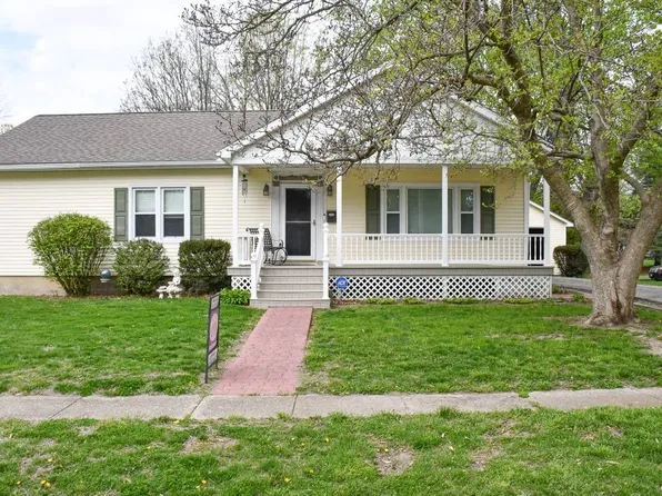 325 S Illinois St, Pittsfield, IL 62363