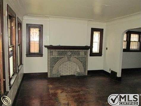 4-Lower Living Room View 1.JPG