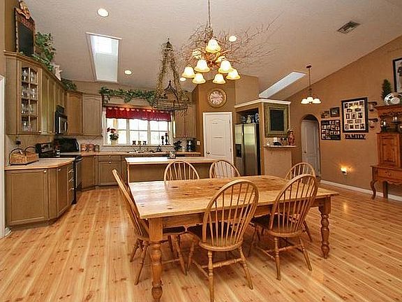 5th image of 14539 Scotch Pine Ct