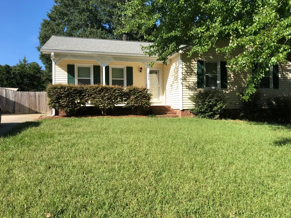 205 Electra Dr, Cary, NC 27513