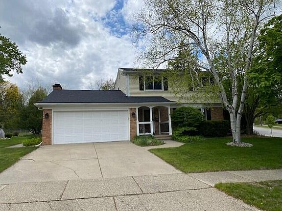2nd image of 2310 Churchill Dr