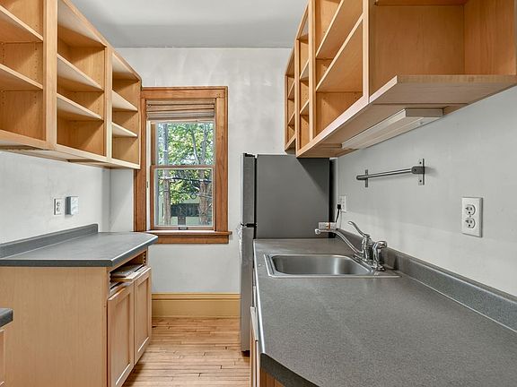 3rd image of 1920 3rd Ave S APT 206