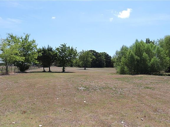 4th image of 4807 County Road 2242