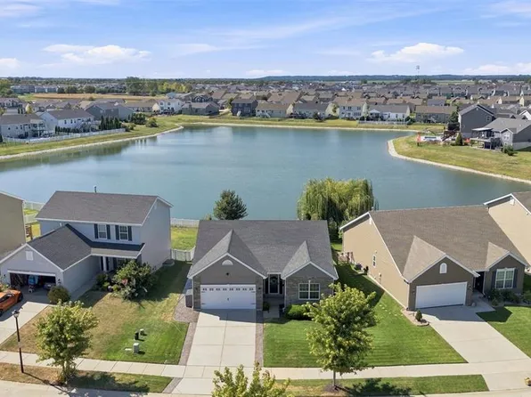 213 Charlestowne Place Dr, Saint Charles, MO 63301