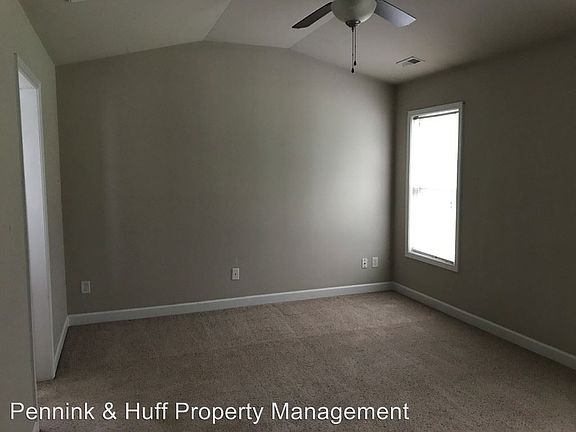 3rd image of 139 Bayleaf Dr
