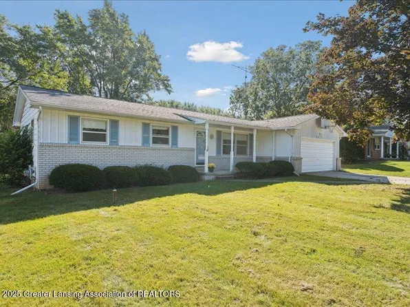 5417 S Genesee Rd, Grand Blanc, MI 48439