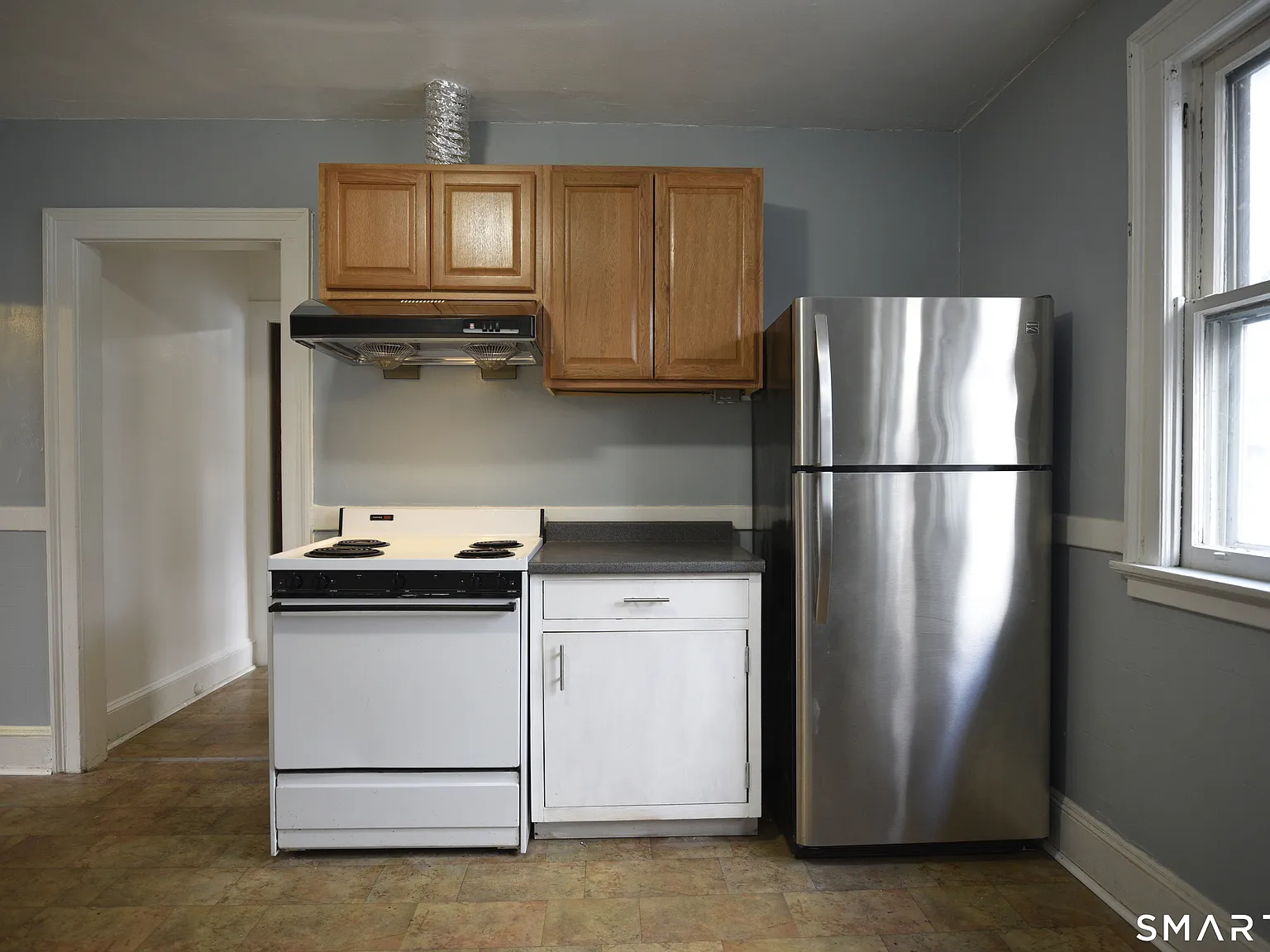 2 bed, 1.0 bath, 1300 sqft, $1,750 — Photo 4