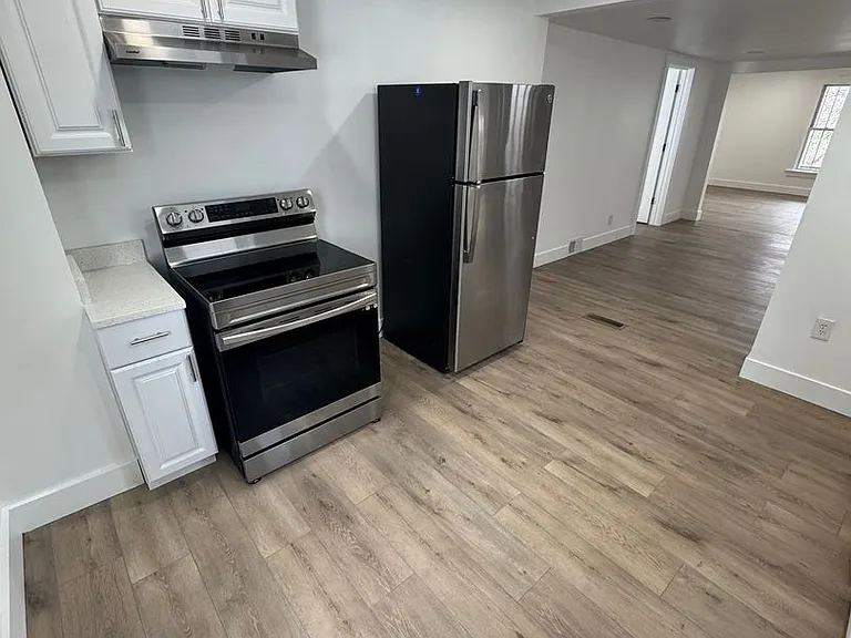 1148 East St — Photo 5