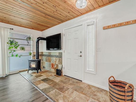 2nd image of 3020 Village Drive UNIT 211