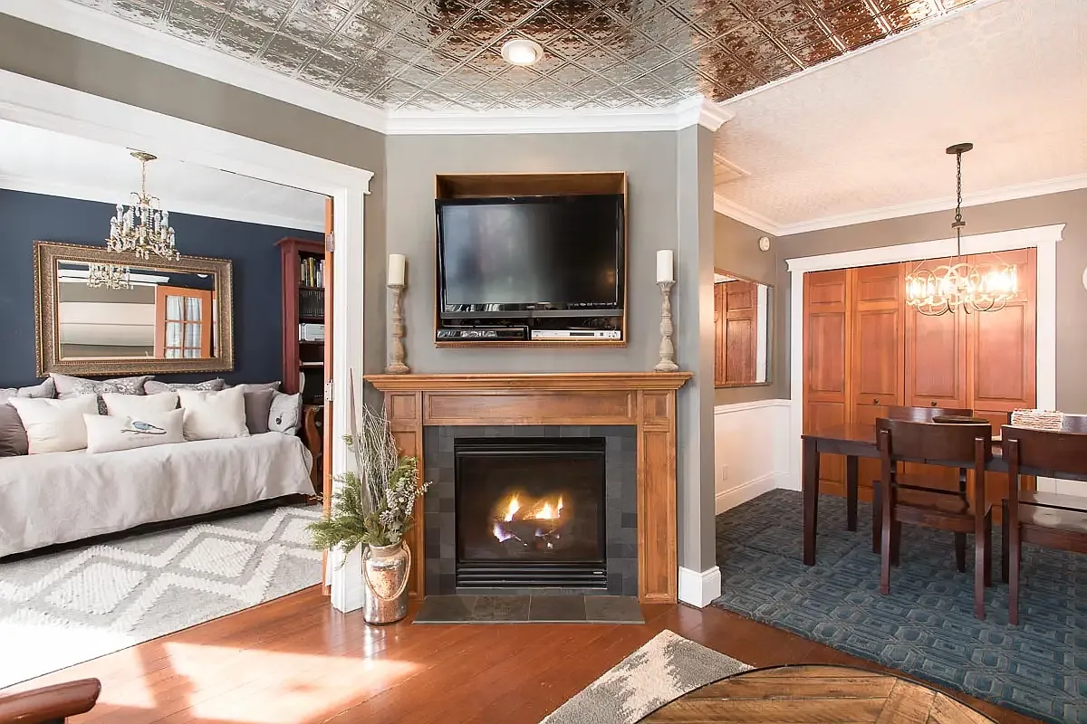 2 bed, 1022 sqft, $6,000 — Photo 4