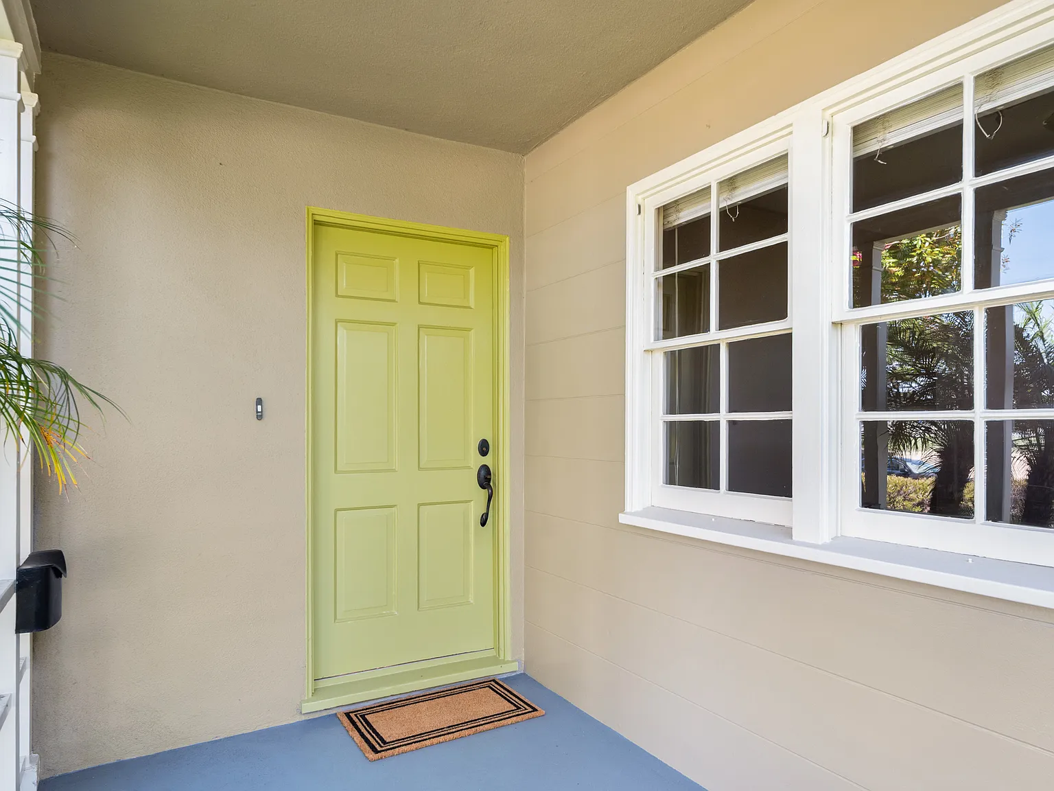 6542 W 80th Pl, Westchester, CA, USA — Photo 2