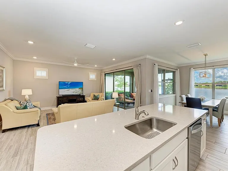 244 Villoresi Blvd — Photo 18
