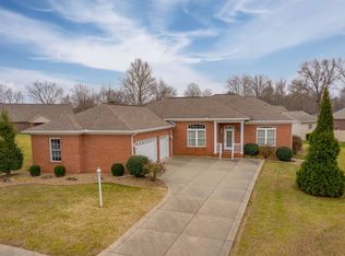 109 Stonehedge Rd, Chandler, IN 47610