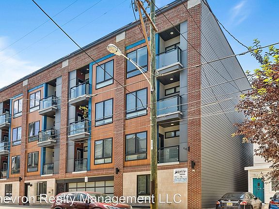 3rd image of 1216 N 5th St #11750409