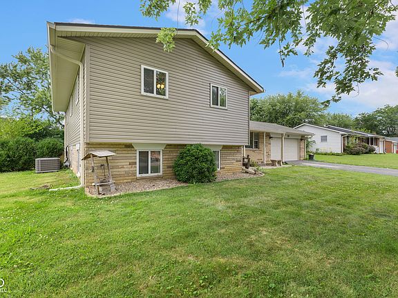 3rd image of 6302 W Loretta Dr