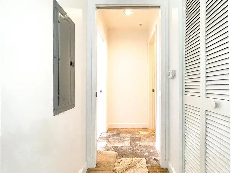 1900 Van Buren St #118B — Photo 21